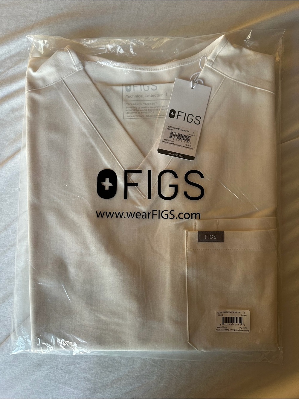 NWT FIGS Leon Three-Pocket Scrub Top Size S White